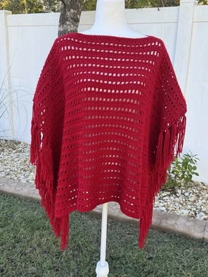 Nuevo Poncho Hecho a Mano Rojo Cereza Rectángulo Flecos Tejido Envoltura Suéter Cuello Barco Foto 1 de 4