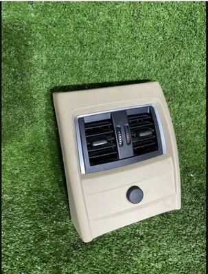 2012 2015 BMW 328i 335i 440i F30 F32 REAR CENTER CONSOLE AIR VENT 9218909 OEM - Image 1 of 4