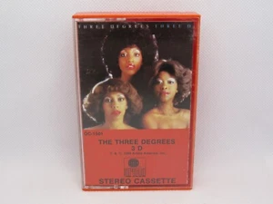 THE THREE DEGREES - By. 3 D Cassette, Album - Electronic, Funk / Soul /Disco - Picture 1 of 4