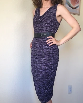 Vestido Michael Kors Bodycon Acanalado MED Sin Mangas Cinturón Capucha Cuello Berenjena Nuevo con Etiquetas Foto 1 de 4