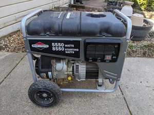 Briggs & Stratton portable generator 5550 Watts/8550 Starting Watts - Picture 1 of 6