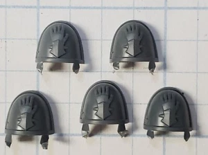 40k Space Marine Bits Deathwatch Veterans Shoulder Pad Iron Hands x5 Set - Picture 1 of 5