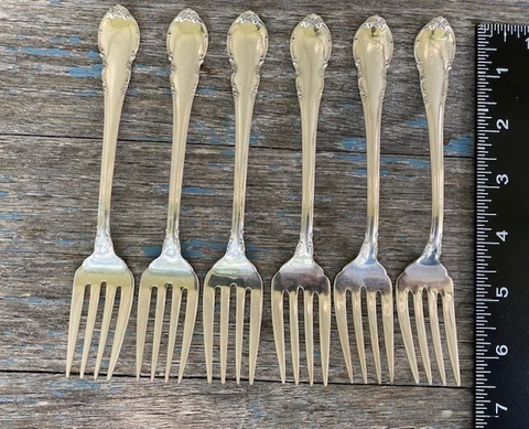 Set of 6 Lunt STERLING Modern Victorian SALAD DESSERT FORKS 6 1/4", No Monogram Cover