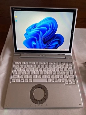 Panasonic LET'S NOTE CF-XZ6 Core i7-7600U 2.8GHz RAM 16GB SSD 512GB Win 11 Pro - Image 1 of 4