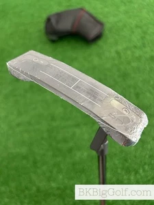 NEW Odyssey White Hot Black Series One 33” Putter w Headcover - Picture 1 of 8