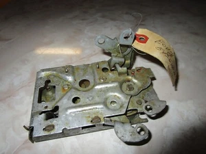 NOS R.H. Rear Door Latch 1980 1981 Ford LTD 4Dr. & Station Wagon E0VY-5426412-A - Picture 1 of 7
