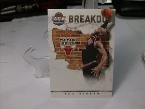 2011-12 Panini Past & Present Breakout #6 - Taj Gibson - Chicago Bulls 11-022 - Imagen 1 de 2