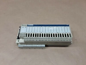 Telemecanique ABE7S16S2B0 Interface Module Connection Solid State #3005C3*KR - Picture 1 of 7