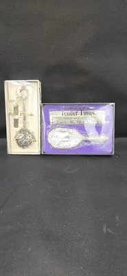 Juego de 2 S-1 Primer Sonajero y Cepillo y Peine Bebé Plateado Foto 1 de 3