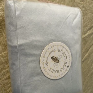 New Burt's Bees Organic Cotton Crib Skirt in Sky Blue Fits 28”x52” Crib Mattress - Picture 1 of 3