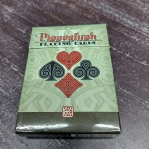 Mazo verde de cartas Pippoglyph de Bent Castle Workshops - Imagen 1 de 6