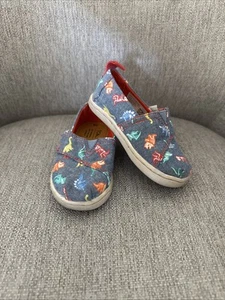 Toddler Boy’s Tom’s Colorful Dinosaur Denim Blue Slip-on Fasten Shoes Sneakers 6 - Picture 1 of 9