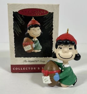 Hallmark The Peanuts Gang 1994 adorno Lucy Football #2 en serie - Imagen 1 de 11