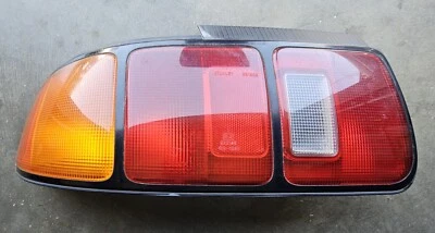 94-99 1995 TOYOTA CELICA LANTERNA TRASEIRA ESQUERDA DO MOTORISTA HATCHBACK LEITURA ENVIO RÁPIDO - Imagem 1 de 4