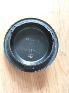 Scheinwerfer Kappe Staubkappe OPEL  Mercedes Benz BMW 14735400  HELLA - Bild 1 von 4