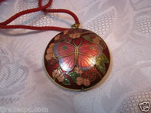 Enamel Butterfly pendant necklace - Picture 1 of 3
