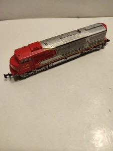 MINITRIX N 2012 LOCOMOTIVE DIESEL AMERICAINE SANTA-FE 405 FONCTIONNE - Imagen 1 de 6