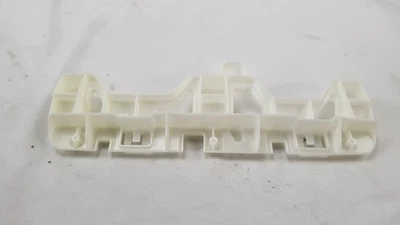 Soporte de retención de parachoques delantero derecho OEM 2018-2021 Lexus NX300 NX300H 52533-78020 Foto 1 de 4