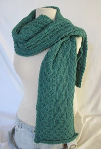 Sciarpa maglia a mano lana vergine Aran maglione mercato dall'Irlanda - Foto 1 di 4