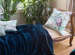 New Cenote Teal Bella Notte Silk Velvet Carmen Personal Comforter Throw Blanket - Picture 1 of 6