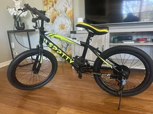 Bike 20 In For 6 - 9 Year Old - Picture 1 of 3