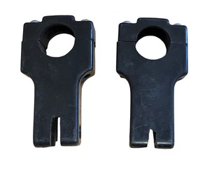 JNK2136 SET OF PLASTIC HANDGUARD MOUNTS 22MM HANDLE BARS - Picture 1 of 1