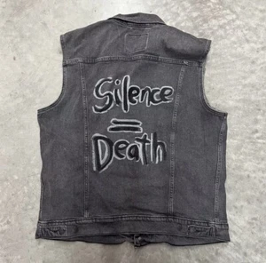 Gilet jeans Levi's da uomo taglia XL nero combattimento stigma silenzio = morte - Foto 1 di 3