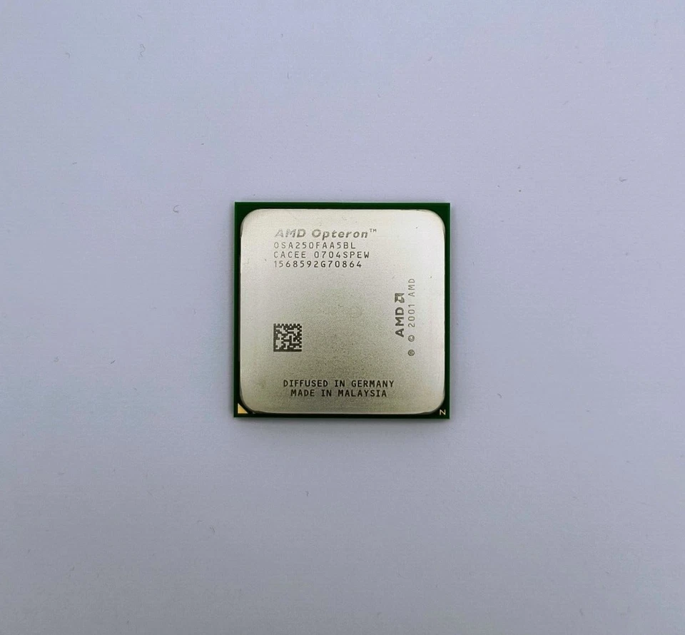 AMD Opteron 250 2.4GHz 1 MB L2 Cache OSA250FAA5BL Socket 940 CPU Processor OEM - Image 1 of 3