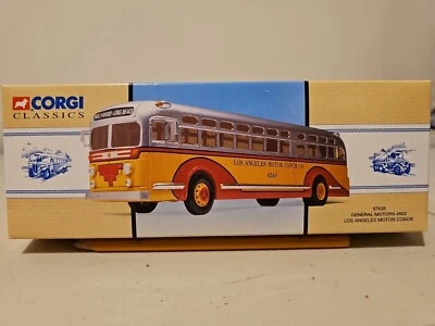 Corgi Classics #97635 Genera Motors 4502 Los Angeles Motor Coach 1:50 Diecast - Image 1 of 4