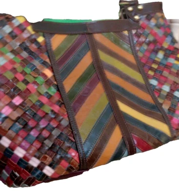 BOLSO DE MANO GRANDE DE CUERO "TRENZADO" MULTICOLOR POR "CHAOS BY ELCIE" DE SHOPLC Foto 1 de 4
