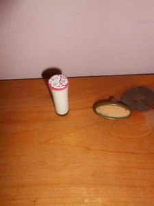 Lápiz labial vintage Avon dos veces rojo CON ESPEJO - Imagen 1 de 10