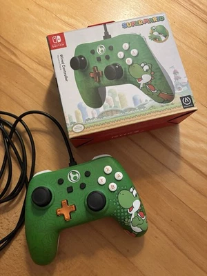 PowerA Nintendo Switch Wired Controller Super Mario-Yoshi - Bild 1 von 2