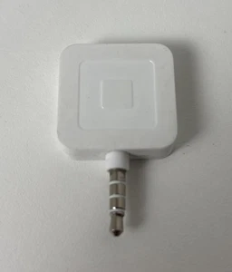 Square 3.5mm Aux Jack Credit Card Magstripe Reader - Free Shipping 💥 - Picture 1 of 3