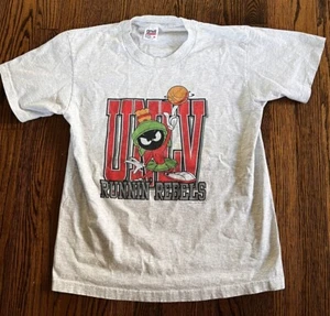 Camiseta De Colección UNLV Looney Tunes Runnin Rebels Años 90 Marvin The Martian NCAA Talla M - Imagen 1 de 6