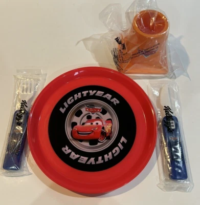 Plato, tenedor y cuchillo Kellogg Disney/Pixar CARS 4 piezas para niños pequeños nuevo en caja A Foto 1 de 4