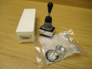 Allen Bradley 800T-T2H4 Kippschalter 800TT2H4 - Bild 1 von 4