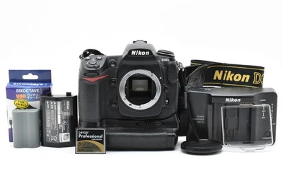 Nikon D300S digitale 12,3-MP-Spiegelreflexkamera mit MB-D10,MH-21 aus Japan [... - Bild 1 von 4