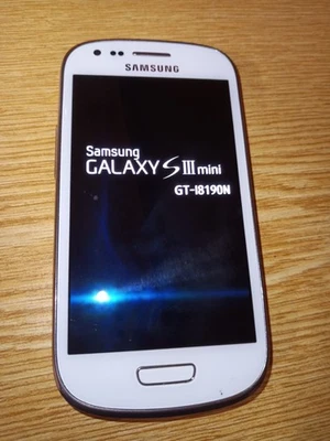 Samsung Galaxy S3 III Mini Weiß - Bild 1 von 3