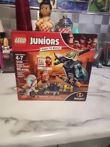 LEGO Juniors Elastigirl's Rooftop Pursuit Incredibles 2 10759 New Sealed Set - Picture 1 of 6
