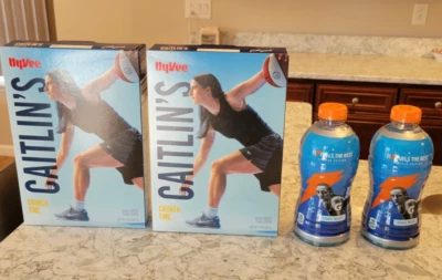 2025 Caitlin Clark Crunch Time Cereal & Gatorade Bundle HY VEE Edition Lot of 2 - Image 1 of 2
