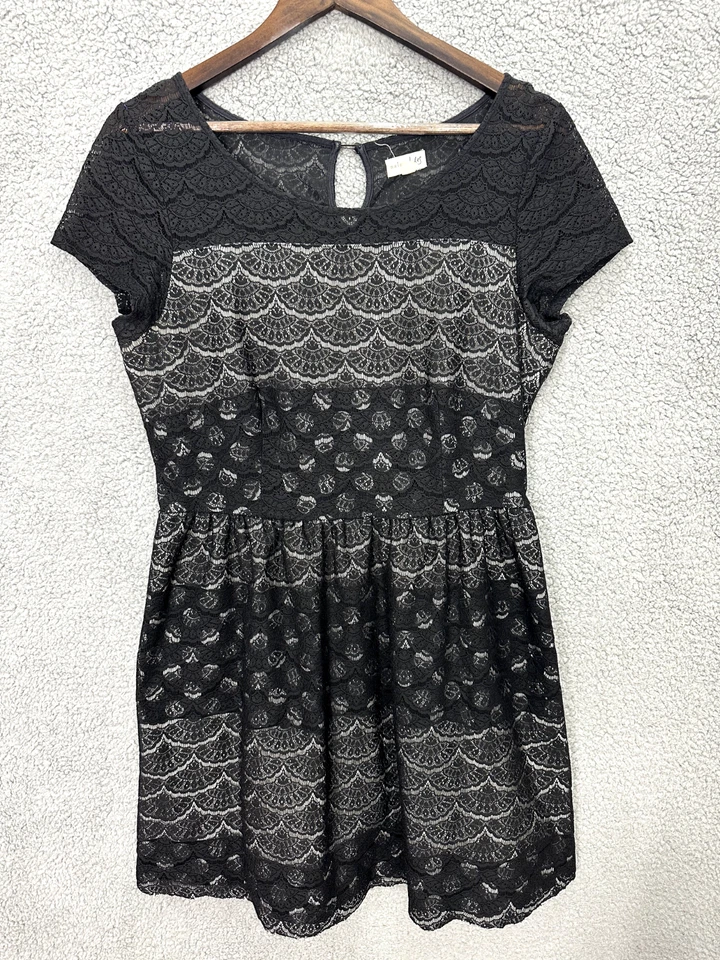 Maison jules Dress Womens Large Black Geometric Short Sleeve Lace Fit Flare - Image 1 of 4