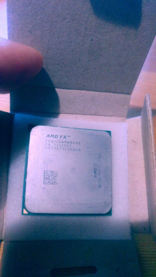 AMD FX-Series FX-8120 socket AM3+  , 8 core POTENTE!  versione a 95W - Immagine 1 di 1