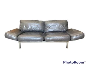 Zanotta sofa model Dinamo, design by De Pas, D'Urbino, Lomazzi (1981) - Picture 1 of 24