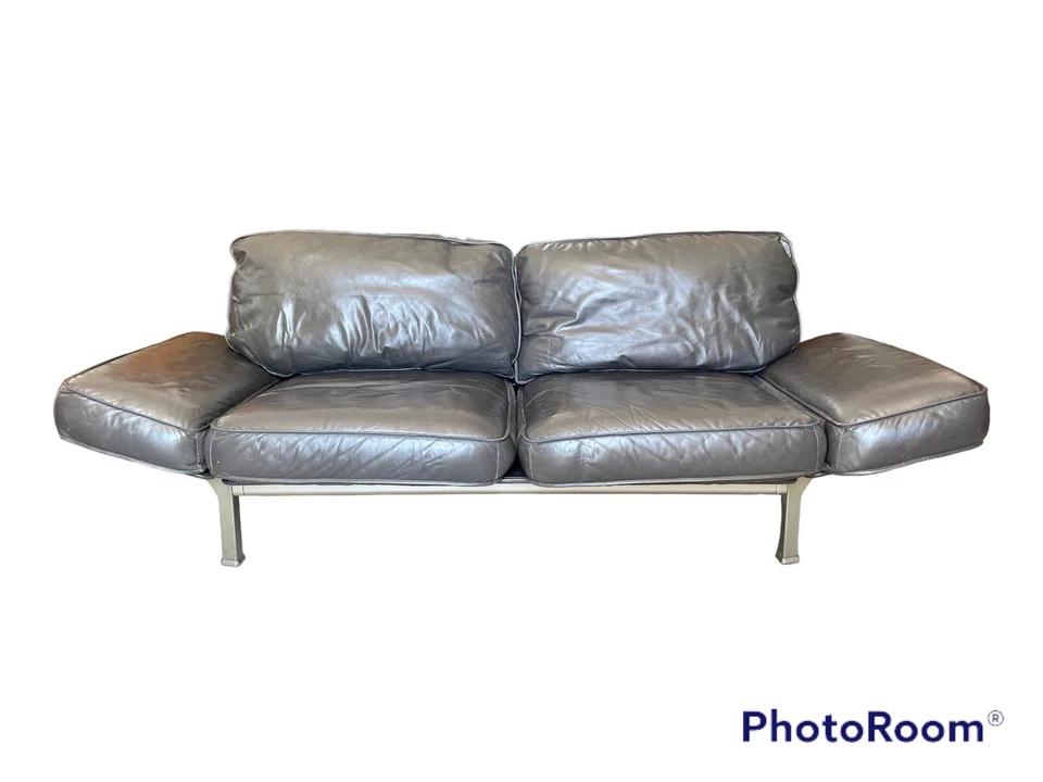 Sofá Zanotta modelo Dinamo, diseño de De Pas, D'Urbino, Lomazzi (1981) Foto 1 de 4