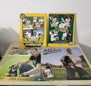 Libro de ejercicios de calendarios de los A de Oakland y folleto informativo de boletos de temporada 2006 - Imagen 1 de 5