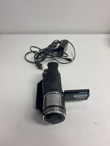 Sony HDV 1080i Handycam - Picture 1 of 5