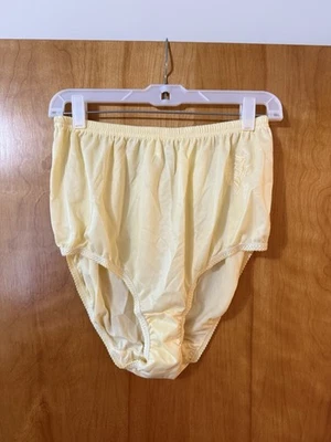 Rene Rofe Vintage High Waisted Yellow Embroidery Brief Panties Polyester NWT 10 - Image 1 of 4