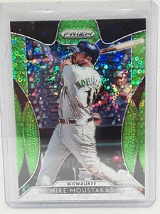 Mike Moustakas 2019 Prizm Baseball - LIME GREEN (/199) - Milwaukee Brewers - Bild 1 von 2