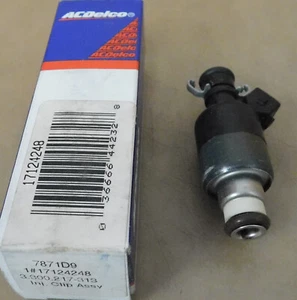 GM NOS 17124248 SB Chevy EFI Fuel Injectors, 1 Pcs, 1994-97 5.7L Applications - Picture 1 of 3
