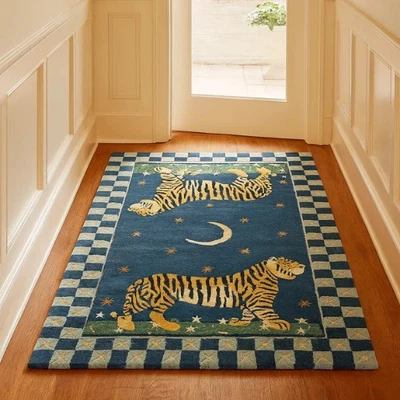 Alfombra de lana acolchada a mano con motivo de tigre medianoche, alfombra redonda hecha a mano para sala de estar Foto 1 de 4